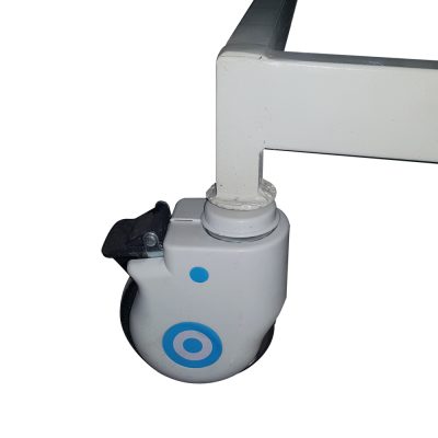 three crank manual hospital bed, patient bed - Image 3