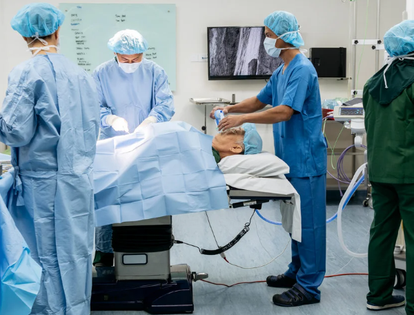 The Importance of Using Disposable Surgical Drapes in Operating Rooms